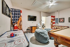 11 Mi to Disney: Home w/ Pool in Davenport!