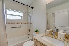 Near Golf Courses: Cozy Home in North Port!