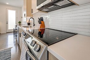 < 2 Mi to Dtwn: Modern Townhome in Knoxville