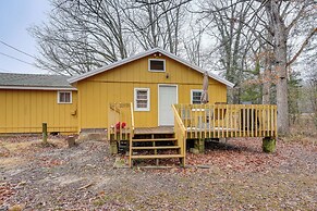 Deck & 2-acre Yard: Quiet Getaway in Crandall!