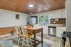 Deck & 2-acre Yard: Quiet Getaway in Crandall!