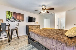 7 Mi to Gatorland: Retreat w/ Pool & Elliptical