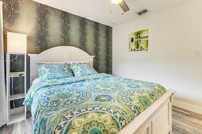 7 Mi to Gatorland: Retreat w/ Pool & Elliptical