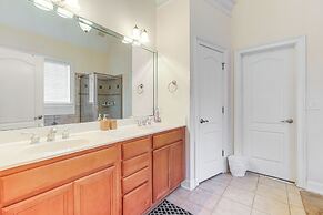6 Mi to Southern Belle Farm: Home w/ Patio!