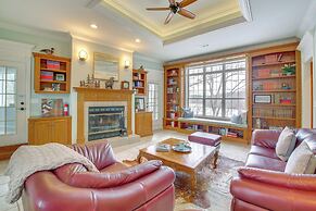 Screened-in Porch w/ Views: Hot Springs Getaway!