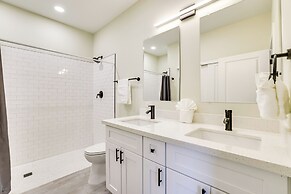 6 Mi to State Farm Stadium: Home w/ Fenced Yard!