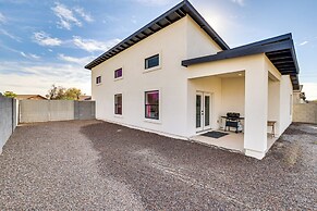 6 Mi to State Farm Stadium: Home w/ Fenced Yard!