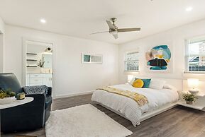 5 Mi to UT: Home w/ Outdoor Entertainment Area!