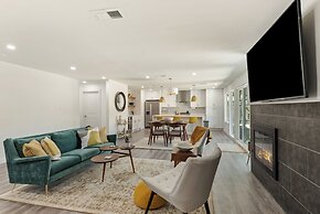 5 Mi to UT: Home w/ Outdoor Entertainment Area!