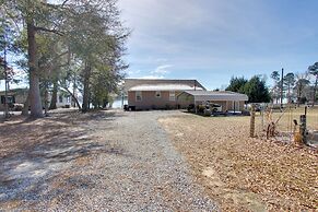 Waterfront Gem w/ Fire Pits & Dock in Georgetown