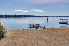 Waterfront Gem w/ Fire Pits & Dock in Georgetown