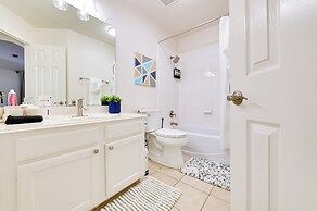 4 Mi to Dtwn: Family Home w/ Games in Frisco