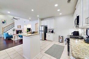 4 Mi to Dtwn: Family Home w/ Games in Frisco