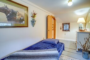 'chateau Merlot' Cottage w/ Deck in Stanardsville