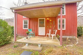 'chateau Merlot' Cottage w/ Deck in Stanardsville