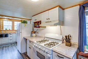 'chateau Merlot' Cottage w/ Deck in Stanardsville