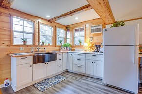 'chateau Merlot' Cottage w/ Deck in Stanardsville