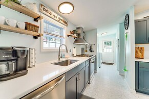 Half-mi to Lakemont Park: Family-friendly Home!