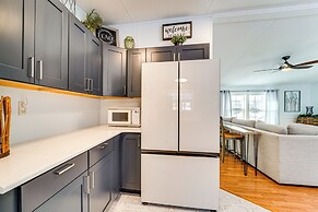 Half-mi to Lakemont Park: Family-friendly Home!