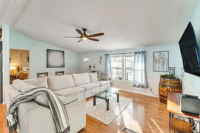 Half-mi to Lakemont Park: Family-friendly Home!