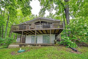 Nolin Lake Gem: Waterfront Retreat w/ Balcony!