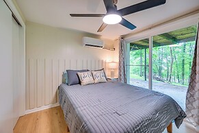 Nolin Lake Gem: Waterfront Retreat w/ Balcony!