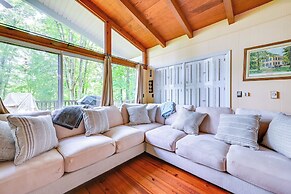 Nolin Lake Gem: Waterfront Retreat w/ Balcony!