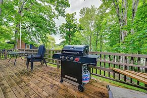 Nolin Lake Gem: Waterfront Retreat w/ Balcony!