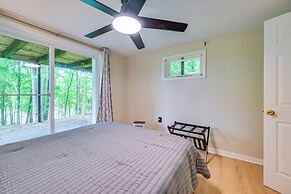 Nolin Lake Gem: Waterfront Retreat w/ Balcony!