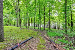 Nolin Lake Gem: Waterfront Retreat w/ Balcony!