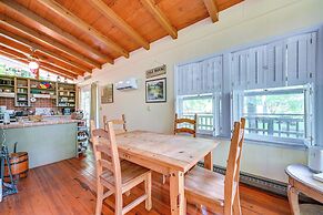 Nolin Lake Gem: Waterfront Retreat w/ Balcony!