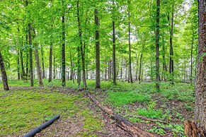 Nolin Lake Gem: Waterfront Retreat w/ Balcony!