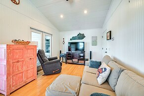 Nolin Lake Gem: Waterfront Retreat w/ Balcony!