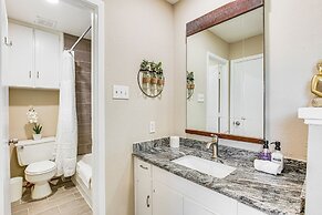 5 Mi to Fort Worth Stockyards: Home w/ Yard!