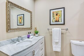5 Mi to Fort Worth Stockyards: Home w/ Yard!