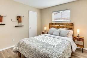 5 Mi to Fort Worth Stockyards: Home w/ Yard!