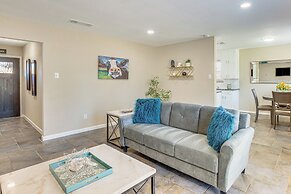 5 Mi to Fort Worth Stockyards: Home w/ Yard!