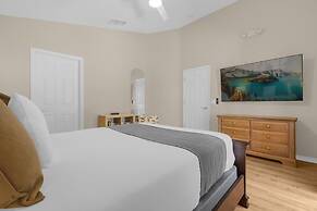 Upstay Dream Home w Private Pool Arcade Theme Rooms