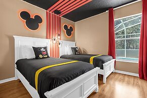 Upstay Dream Home w Private Pool Arcade Theme Rooms