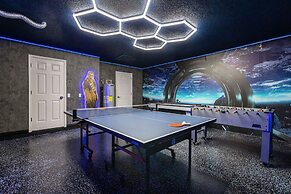Upstay Dream Home w Private Pool Arcade Theme Rooms