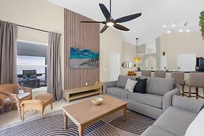 Upstay Dream Home w Private Pool Arcade Theme Rooms