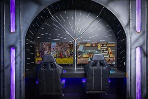 Upstay Dream Home w Private Pool Arcade Theme Rooms