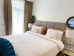 Splendid Apartments at Embassy Gardens