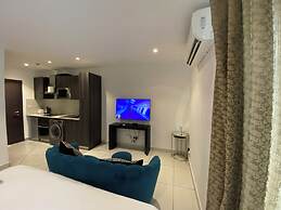 Splendid Apartments at Embassy Gardens