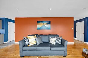 Serene 7br Haven By The Lake 7 Bedroom Home