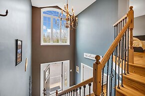 Serene 7br Haven By The Lake 7 Bedroom Home