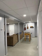 Serene 7br Haven By The Lake 7 Bedroom Home