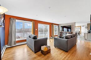 Serene 7br Haven By The Lake 7 Bedroom Home