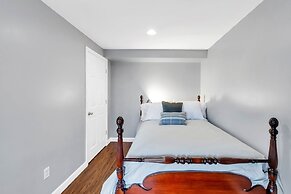 Serene 7br Haven By The Lake 7 Bedroom Home