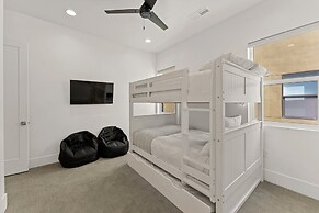 Villa #24 At Bloomington Country Club 4 Bedroom Townhouse